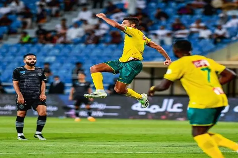 محمد شريف يحقق إنجازًا مذهلًا بتسجيل 9 أهداف قبل العودة إلى الأهلي: تحليل للتحديات التي واجهها رونالدو