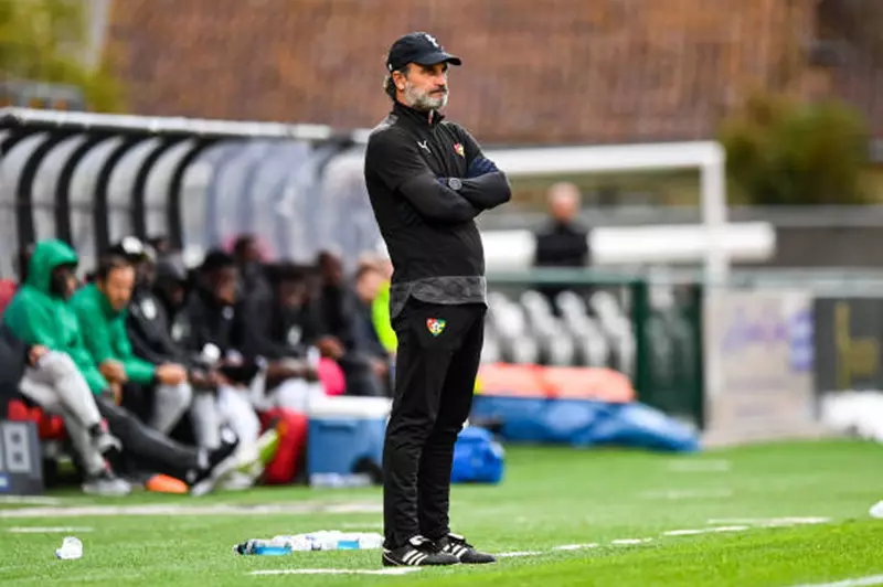 التحديات والفرص في كرة القدم الأفريقية: تجربة غينيا تحت قيادة دوراتي