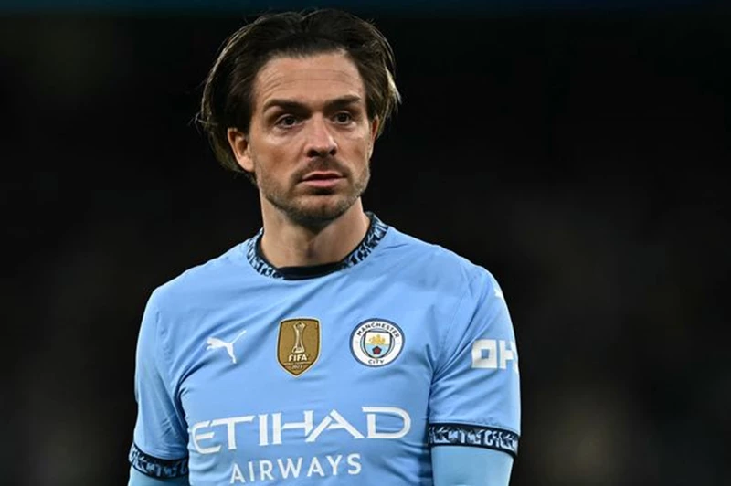 جريليش في مفاوضات جادة مع إيفرتون للانضمام على سبيل الإعارة